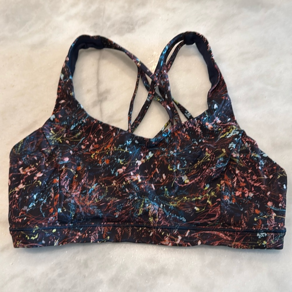 Lululemon sports bra size 8
